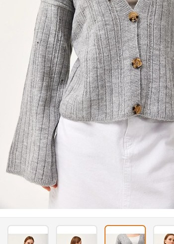 Gri Kruvaze Yaka Düğmeli Triko Hırka - Görsel 3