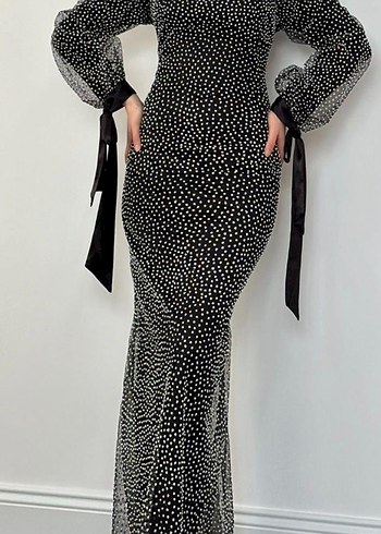 Uzun Kollu Puantiyeli Siyah Uzun Elbise - Görsel 2