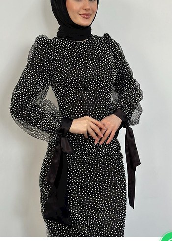 Uzun Kollu Puantiyeli Siyah Uzun Elbise - Görsel 3