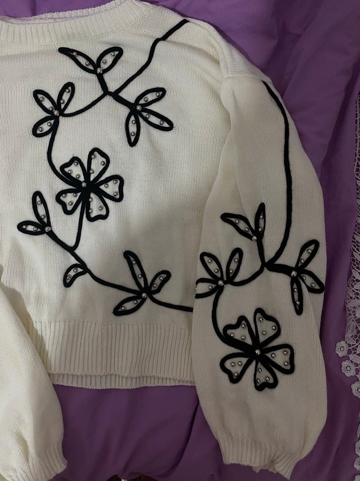 Çiçek desenli kazak - Görsel 2