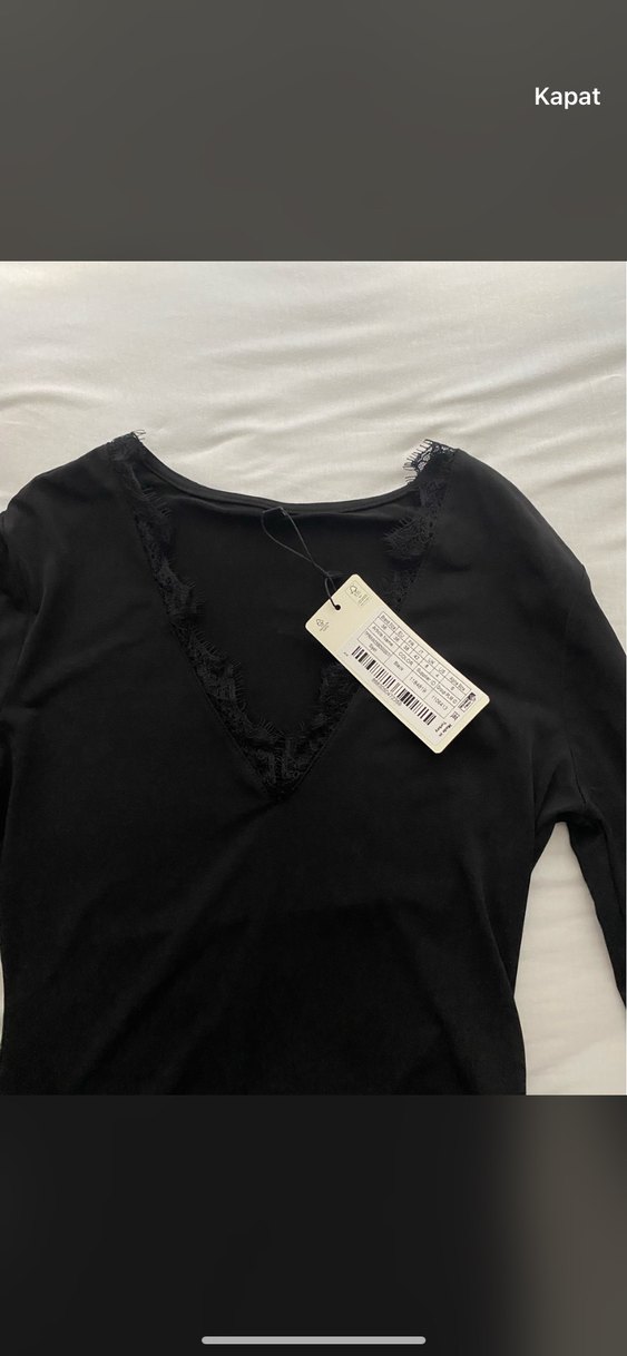 Siyah V Yaka Uzun Kollu Gotik Bluz - Görsel 2