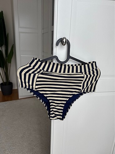 Yargıcı Yargıcı bikini