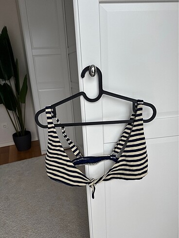 34 Beden Yargıcı bikini