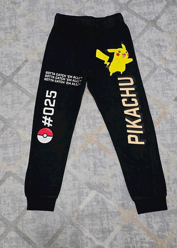 6 Yaş Beden pikacu alt üst takımı H&M