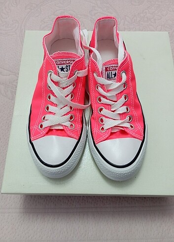 36 Beden pembe Renk 37 numara Converse