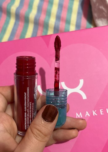 NYX  Lip I.V Parlatıcı - Görsel 6