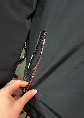 Kapüşonlu Siyah Fermuarlı Erkek Mont - Görsel 3