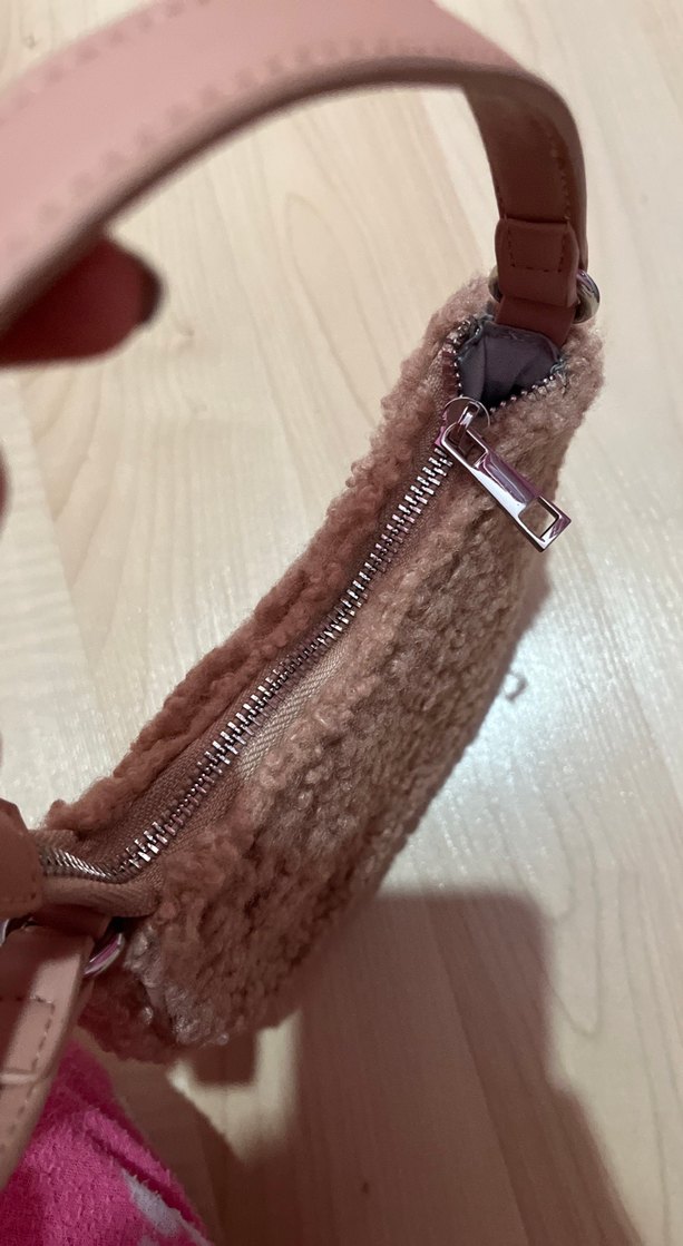 Peluş Detaylı Bej Kadın Çanta - Görsel 3