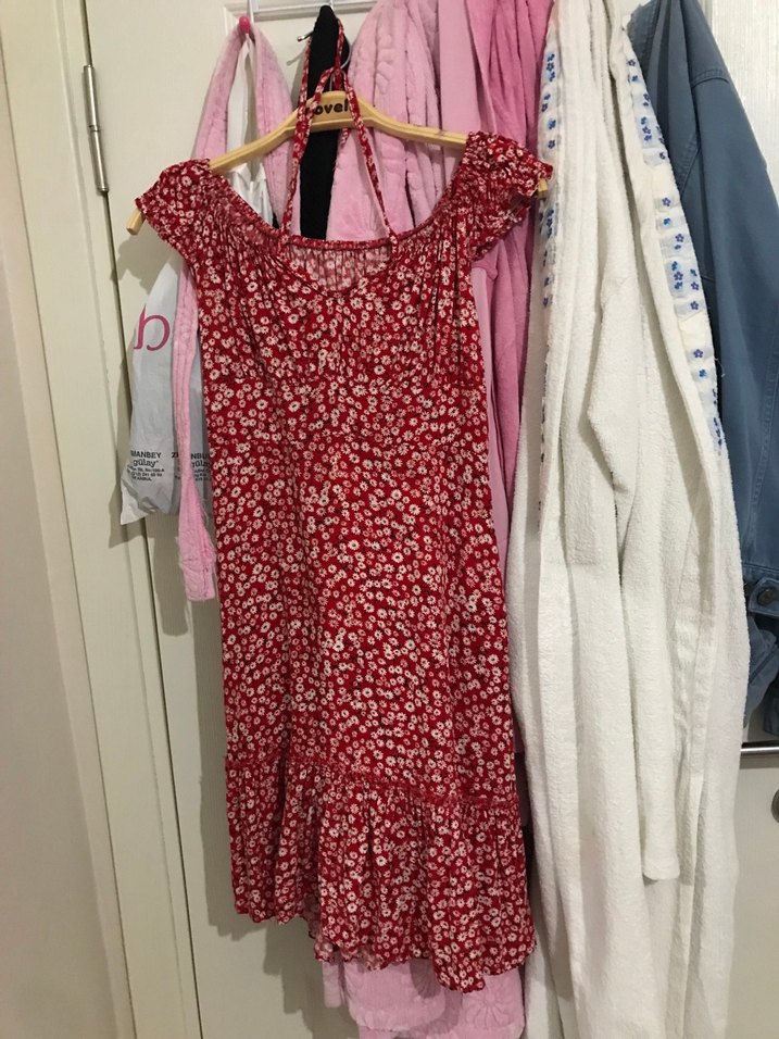 Çiçekli elbise - Görsel 2