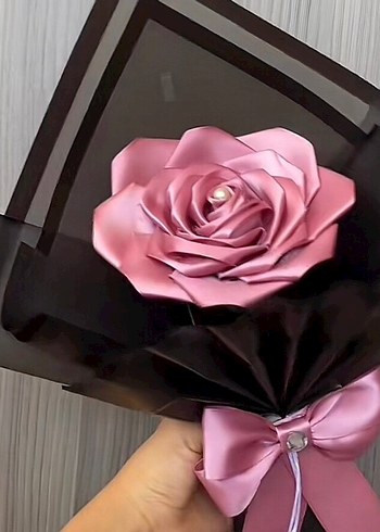 Pembe Solmayan Gül Buketi