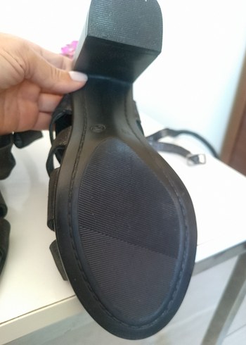 39 Beden siyah Renk siyah Kadın Dolgu Topuklu Sandalet