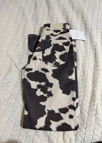 Kadın Kahverengi Inek Desenli Bol Kesim Kot Pantolon - Görsel 4