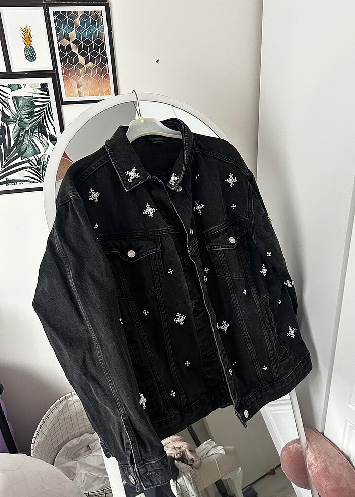 Boncuk detayli kot ceket - Görsel 2