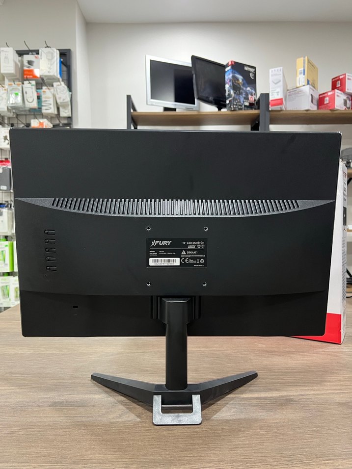 Sıfır 19 inç Siyah Geniş Ekran LED Monitör - Görsel 4