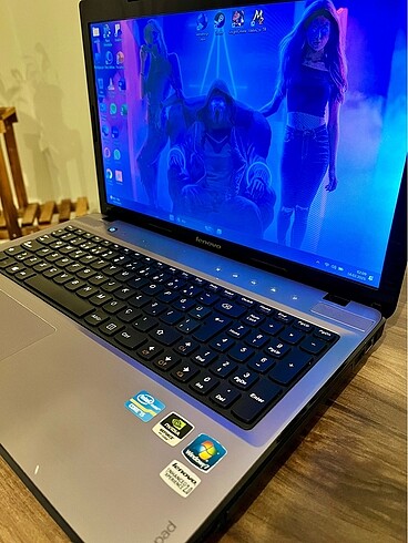 Lenovo İ5 işlemci 2 GB Ekran Kartı