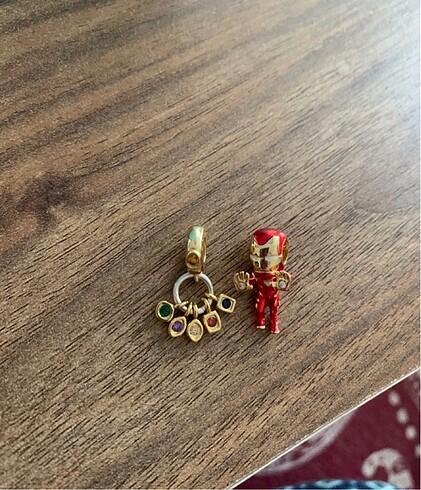 Marvel The Avengers Infinity Stones Sallantılı Charm