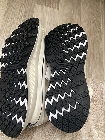 45 Beden beyaz Renk Converse erkek