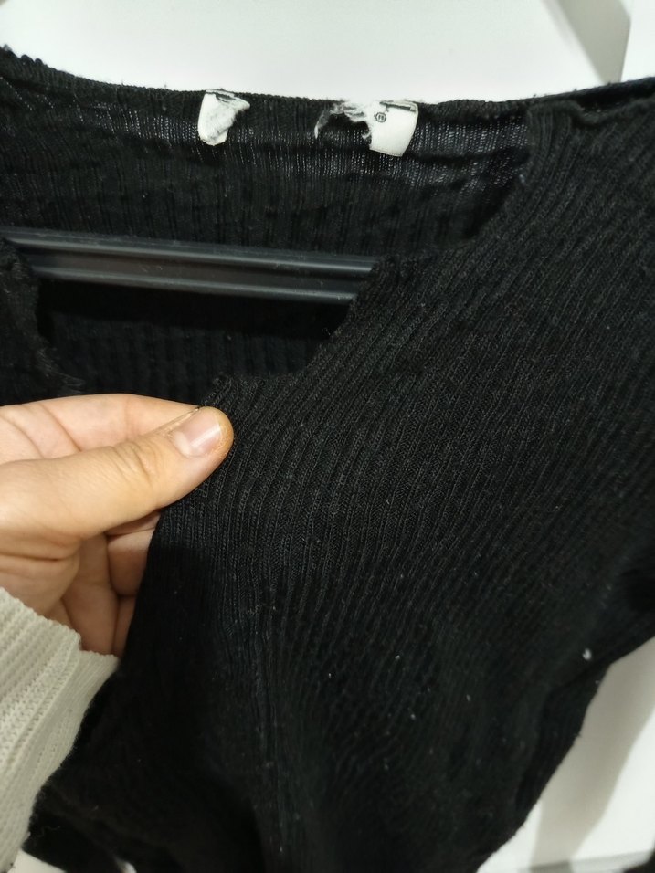 Siyah V Yaka Uzun Kollu Triko Bluz - Görsel 2