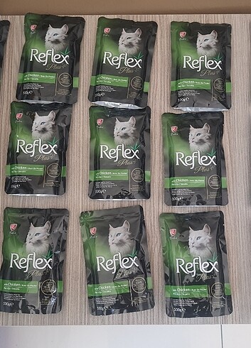  Reflex tavuklu pouch yaş mama 100 gr 15 adet 