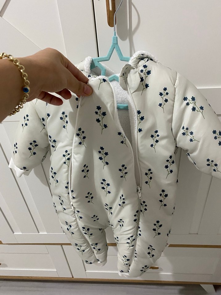 Kapüşonlu astronot Kar Tulumu - Görsel 4