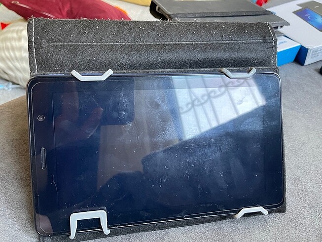Beden Alcatel 1T7