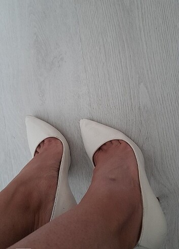 Beyaz stiletto