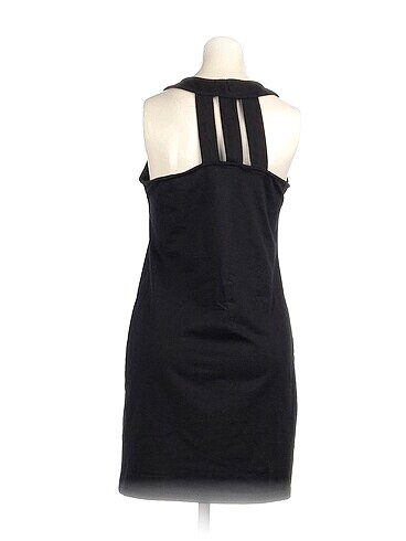 l Beden PreLoved Kısa Elbise %70 İndirimli.