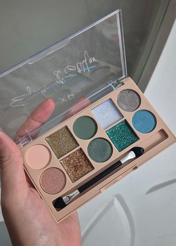 Renkli Işıltılı Göz Farı Paleti - Görsel 3