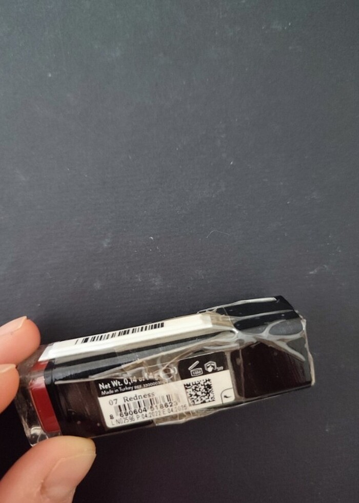 Flormar HD weıghtless matte lipstick ruj 07 - Görsel 3