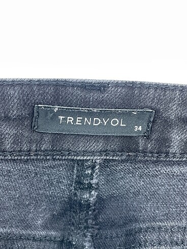 34 Beden siyah Renk Trendyol & Milla Skinny %70 İndirimli.
