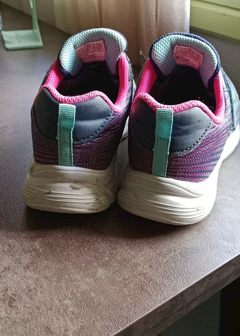 Kız Çocuk Pembe Bağcıklı ve Cırt Cırtlı Spor Ayakkabı - Görsel 4