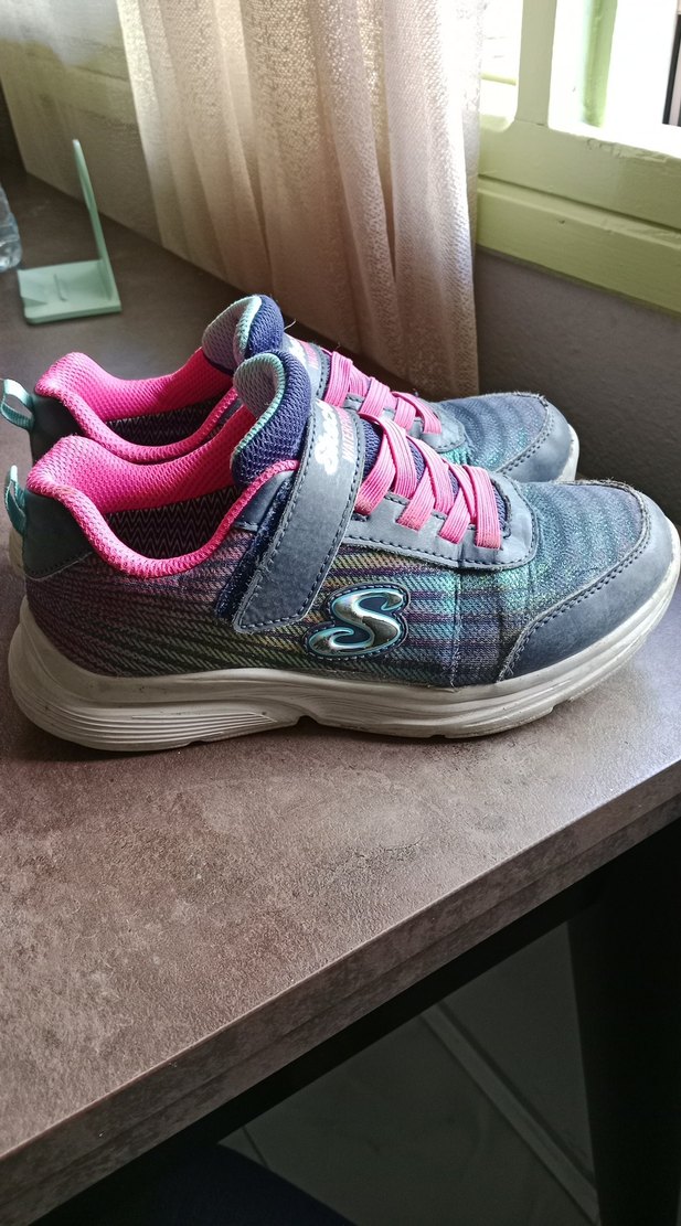 Kız Çocuk Pembe Bağcıklı ve Cırt Cırtlı Spor Ayakkabı - Görsel 5