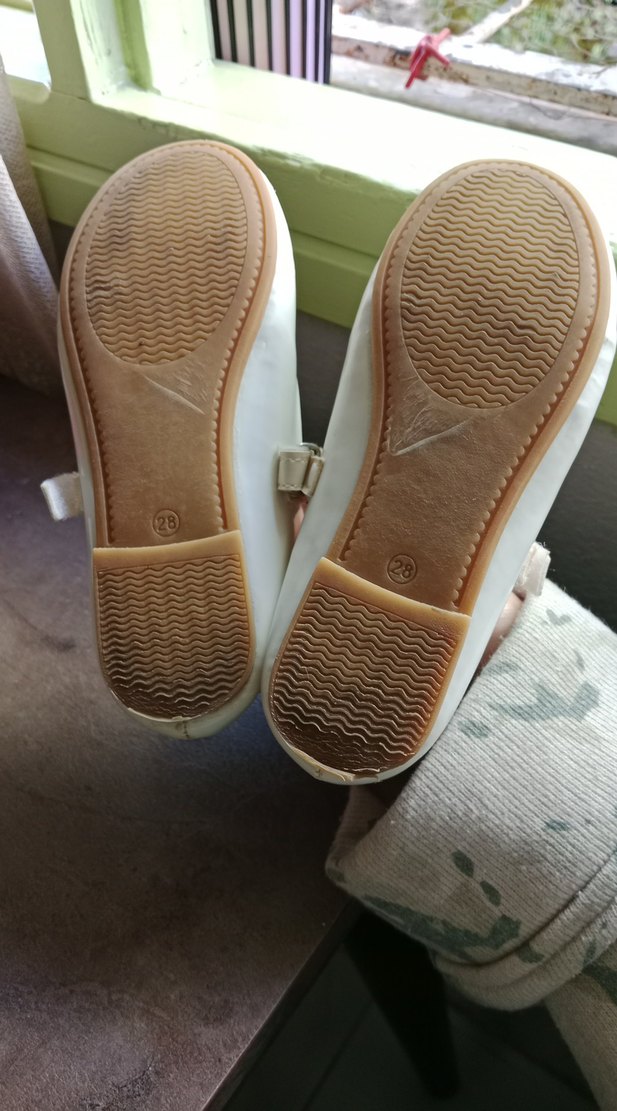 Kız Çocuk Beyaz Baskılı Bantlı Babet - Görsel 4