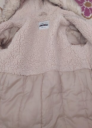 LC Waikiki 11 12 yaşa uygun mont LC Waikiki ürünü bir iki kez giyildi
