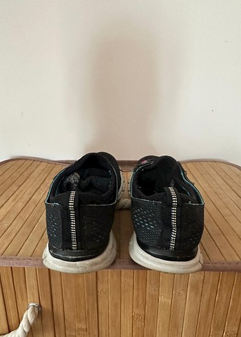 37,5 Beden Skechers Kadın Spor Ayakkabı Renkli Bağcıklı