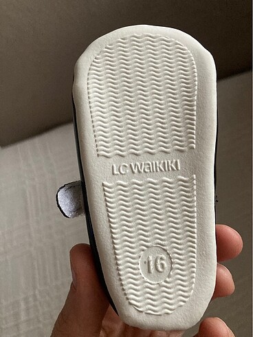 16 Beden siyah Renk Lc Waikiki bebek babet.