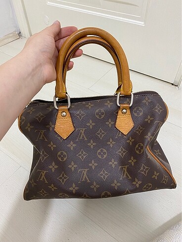 louis vuitton speedy çanta