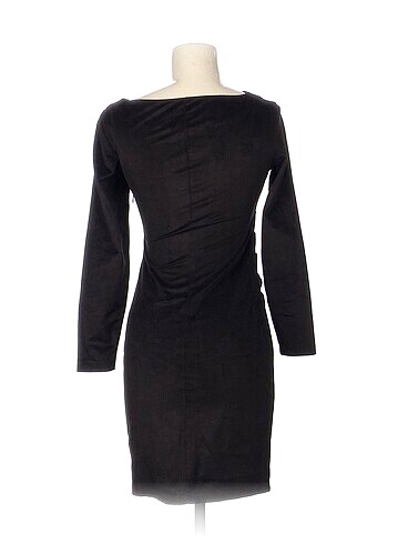 36 Beden PreLoved Kısa Elbise %70 İndirimli.