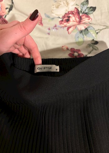 Siyah Pilili Mini Etek - Görsel 2