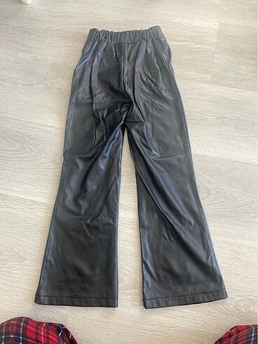 LC Waikiki Deri İspanyol paça pantolon