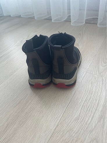 24 Beden Zara bot
