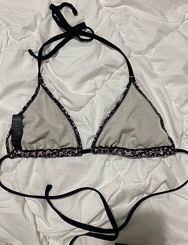 Diğer Bikini Üstü