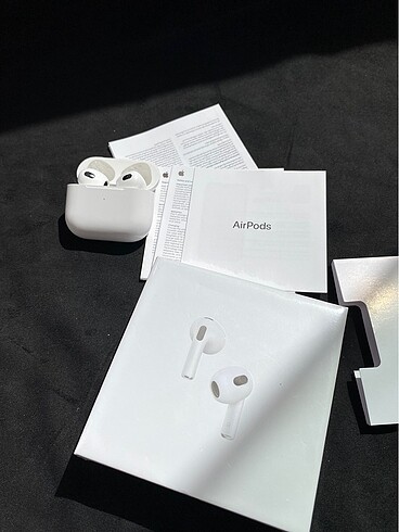 APPLE 3.NESİL AİRPODS