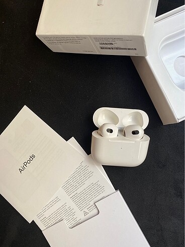 APPLE 3. NESİL AİRPODS
