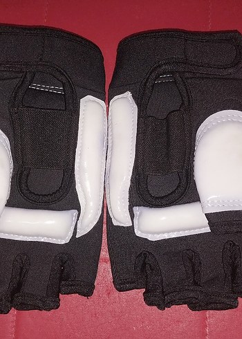 Beyaz Baskılı Do-smai sporcu Eldiveni - Görsel 4