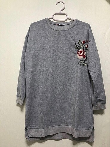Nakış Detaylı Sweatshirt