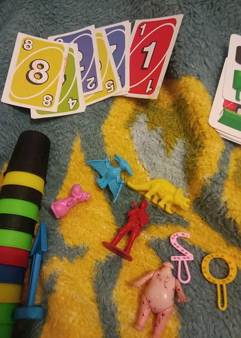 Renkli Oyun Kartları ve Figürleri Seti - Görsel 2