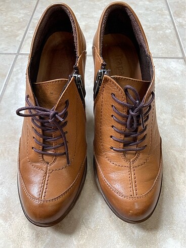 Nine West