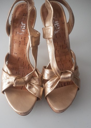 Bej Parlak Platform Topuklu Kadın Abiye Ayakkabı - Görsel 3