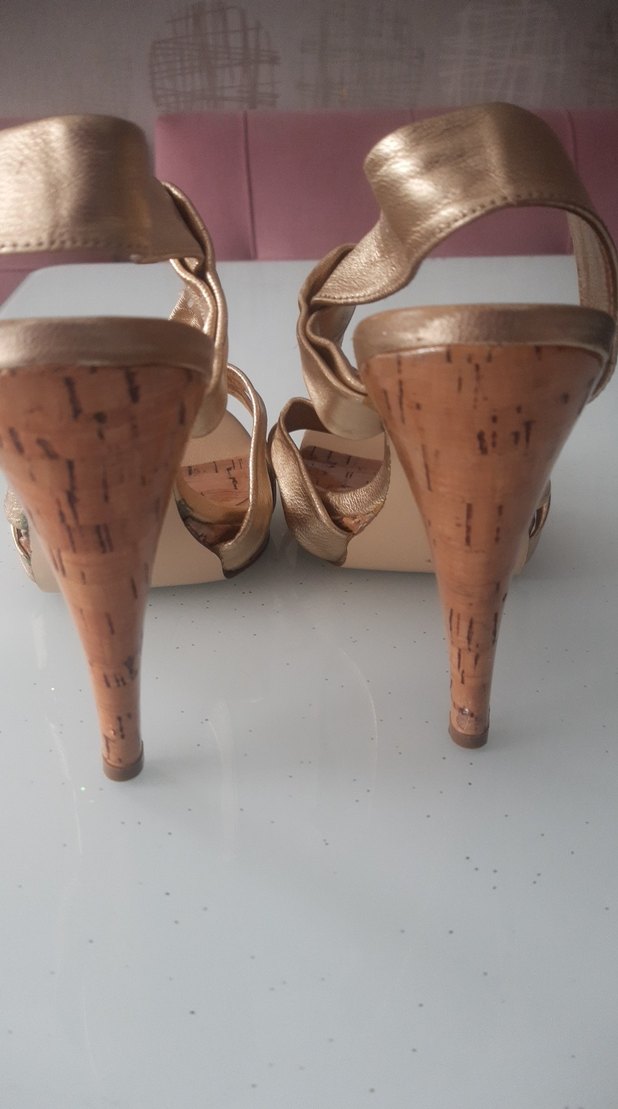 Bej Parlak Platform Topuklu Kadın Abiye Ayakkabı - Görsel 4